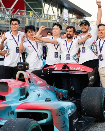 A2RL Sets New International Benchmark with Europe’s First Five-Car Autonomous Race